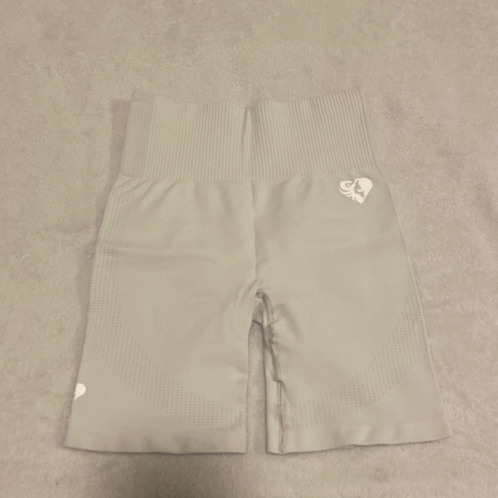 NWOT Women's Best Power Seamless Cycling Shorts